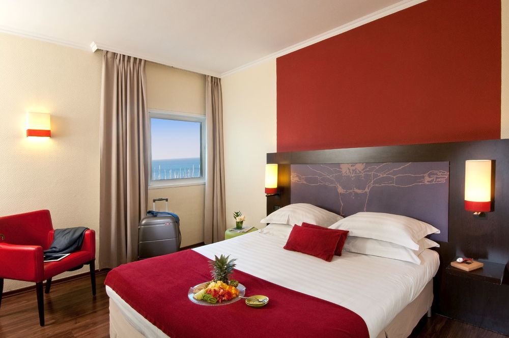 Leonardo Beach Tel Aviv Exterior photo